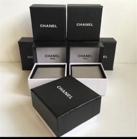 chanel jewelry box bergdorf|CHANEL JEWELRY BOX .